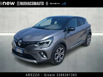 Usata Renault Captur Techno 101 CV (74 kW) 2023 Grigio SUV