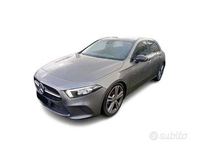 Grigio Usata 2020 Mercedes A180 Berlina | 22.300 € (Buon prezzo)