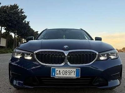 Usata BMW 318 Sport Line 150 CV (110 kW) 2020 Blu Station wagon