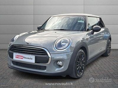 Usata Mini ONE 102 CV (75 kW) 2019 Grigio Utilitaria