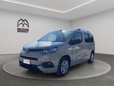 Usata Toyota Proace Verso City 100 kW (136 CV) 2023 Grigio / gray Station wagon
