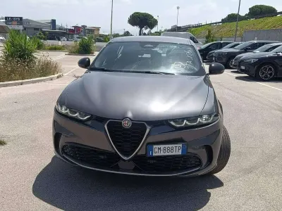 Usata Alfa Romeo Tonale Ti 160 CV (117 kW) 2023 Grigio SUV