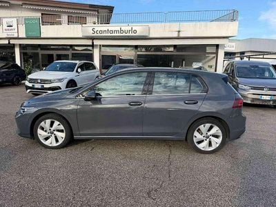 Usata VW Golf VIII Style 150 CV (110 kW) 2025 Grigio Berlina