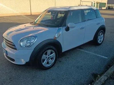 Usata Mini Cooper D Countryman 111 CV (81 kW) 2018 Bianco SUV