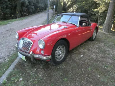 Usata MG Twin Cam 110 CV (80 kW) 1959 Rosso Cabrio