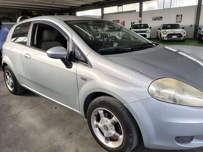 Usata Fiat Grande Punto Dynamic 95 CV (69 kW) 2007 Argento Utilitaria