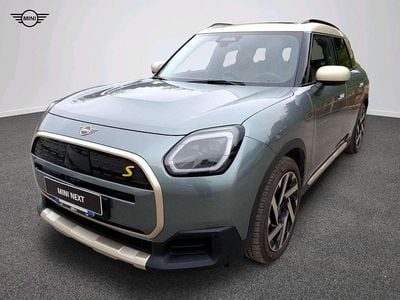 Nuova Mini Countryman Favoured 225 kW (306 CV) 2025 Verde SUV