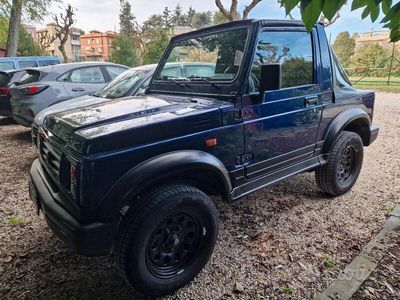 Suzuki Samurai