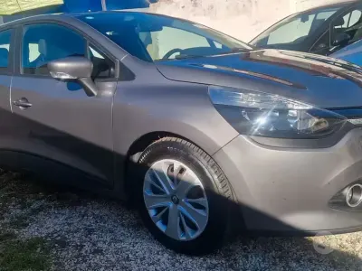 Usata Renault Clio IV 75 CV (55 kW) 2015 Grigio Berlina