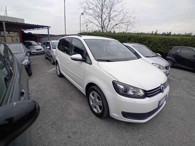 Usata VW Touran Highline 150 CV (110 kW) 2011 Bianco Monovolume