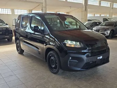Nuova Fiat Doblò 100 CV (73 kW) 2026 Nero metallizzato Monovolume