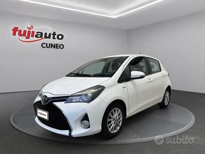 Usata Toyota Yaris Active 90 CV (66 kW) 2014 Bianco Utilitaria