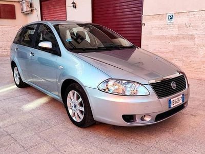 Usata Fiat Croma Dynamic 140 CV (102 kW) 2006 Argento Station wagon