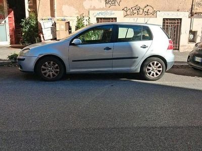 Usata VW Golf V 105 CV (77 kW) 2007 Grigio Berlina