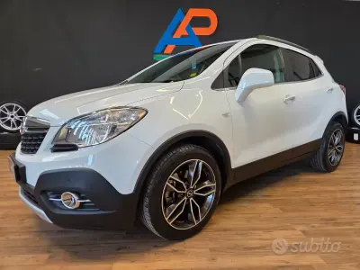 Usata Opel Mokka Cosmo 131 CV (96 kW) 2014 Bianco SUV