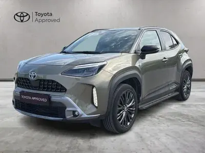 Usata Toyota Yaris Cross 116 CV (85 kW) 2023 Grigio SUV