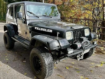 Usata Jeep Wrangler 121 CV (88 kW) 1990 Nero SUV