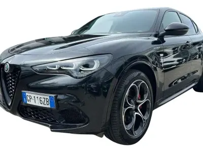 Usata Alfa Romeo Stelvio Veloce 209 CV (153 kW) 2023 Nero SUV