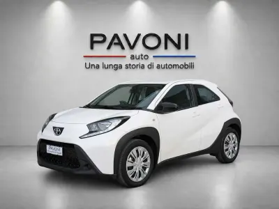 Usata Toyota Aygo X Active 72 CV (52 kW) 2022 Bianco pastello SUV