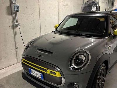 Usata Mini Cooper SE 75 kW (102 CV) 2020 Utilitaria