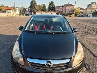 Usata Opel Corsa Club 86 CV (63 kW) 2010 Nero Utilitaria