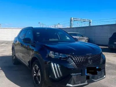 Usata Peugeot 2008 GT-line 131 CV (96 kW) 2024 SUV