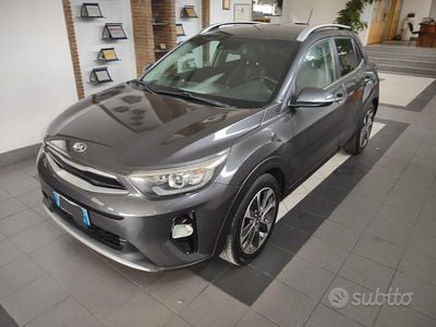Usata Kia Stonic 100 CV (73 kW) 2018 Grigio SUV