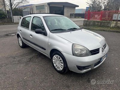 Renault Clio II
