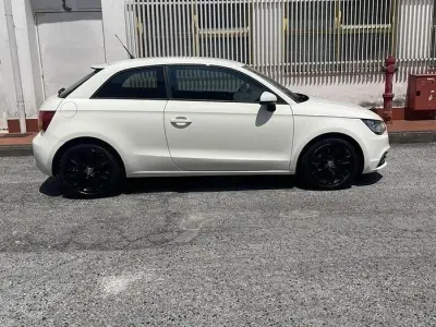 Usata Audi A1 105 CV (77 kW) 2011 Bianco Utilitaria