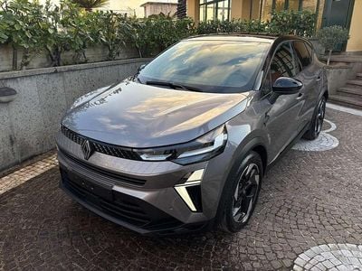 Usata Renault Captur Techno 101 CV (74 kW) 2025 Grigio SUV