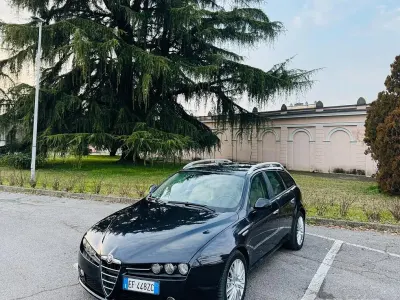 Usata Alfa Romeo 159 Progression 136 CV (100 kW) 2011 Nero Station wagon
