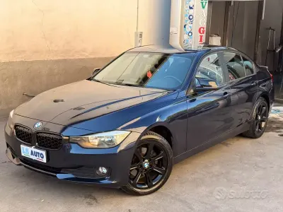 Usata BMW 320 Sport Line 184 CV (135 kW) 2015 Bluazzurro Berlina