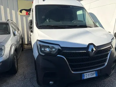 Usata Renault Master 135 CV (99 kW) 2021 Bianco Monovolume