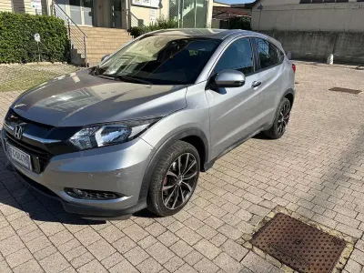Usata Honda HR-V Elegance 120 CV (88 kW) 2017 Argento SUV