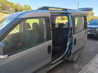 Begagnad Fiat Doblò 90 HK (66 kW) 2015 Grå Minibuss