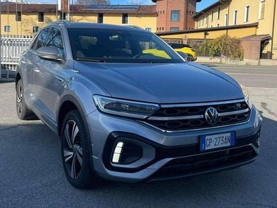 Usata VW T-Roc R-line 150 CV (110 kW) 2023 Argento SUV
