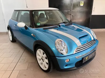 Usata Mini Cooper S 170 CV (125 kW) 2004 Bluazzurro Utilitaria