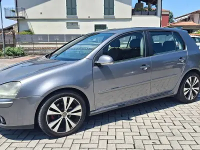 Usata VW Golf IV Comfortline 105 CV (77 kW) 2005 Grigio Berlina