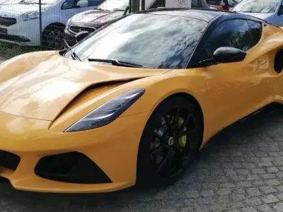 Usata Lotus Emira 405 CV (297 kW) 2023 Giallo Coupé