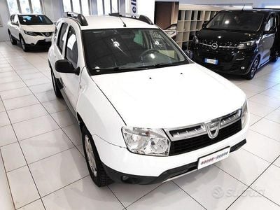 Usata Dacia Duster Lauréate 110 CV (80 kW) 2012 Bianco SUV