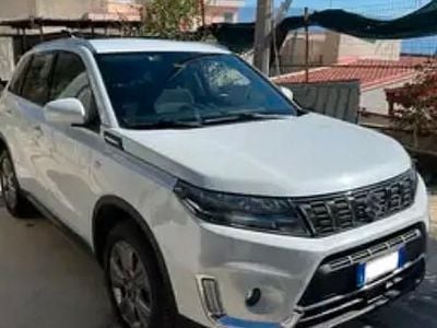 Usata Suzuki Vitara 75 CV (55 kW) 2022 Bianco Berlina