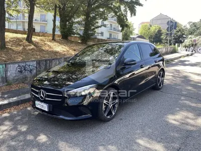Usata Mercedes B250e 160 CV (117 kW) 2021 Nero Utilitaria