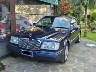 Usata Mercedes 200 150 CV (110 kW) 1996 Blu/azzurro Coupé