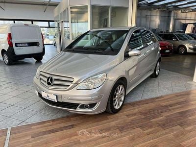 Argento Usata 2007 Mercedes B180 Monovolume | 3800 € (Buon prezzo)