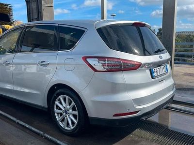 Usata Ford S-MAX 179 CV (131 kW) 2016 Grigio Monovolume