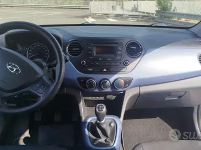 Usata Hyundai i10 Edition 69 CV (50 kW) 2017 Bianco Utilitaria