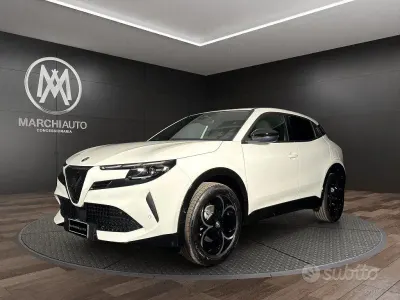 Nuova Alfa Romeo GT Junior Ti 136 CV (100 kW) 2026 Bianco SUV