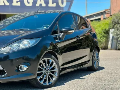 Usata Ford Fiesta 75 CV (55 kW) 2017 Nero Utilitaria