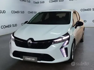 Begagnad Renault Clio V 90 HK (66 kW) 2025 Vit Sedan