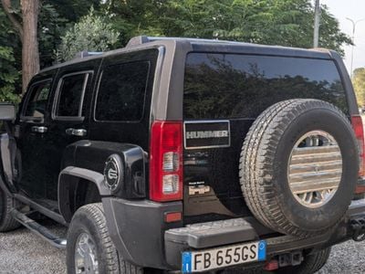 Hummer H3